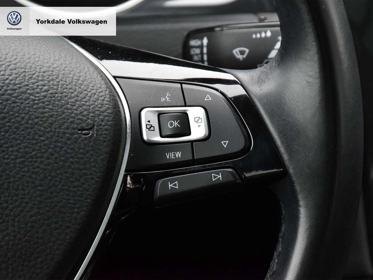 2019 Volkswagen Golf Alltrack 4Motion Photo