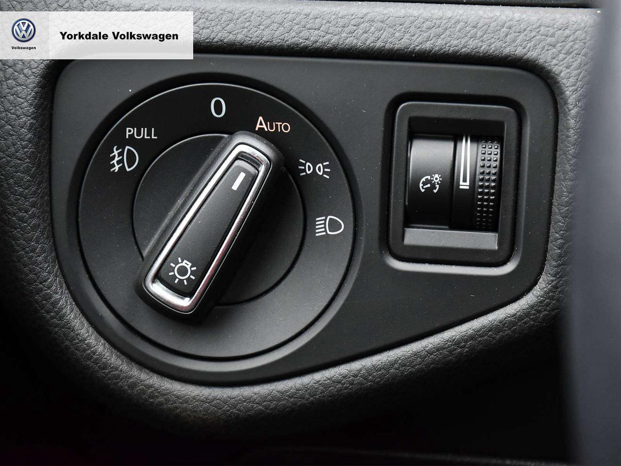 2019 Volkswagen Golf Alltrack 4Motion Photo