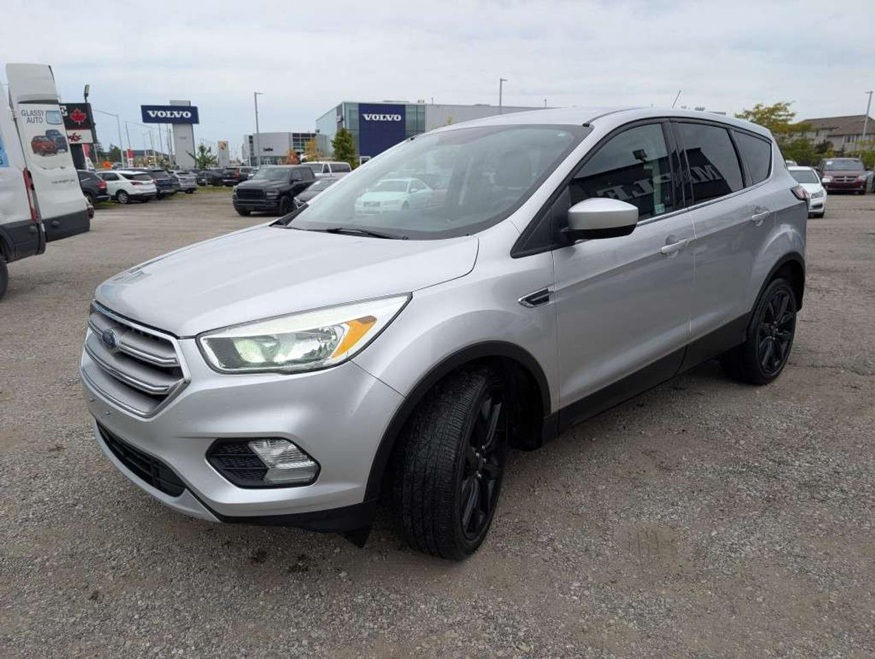 2017 Ford Escape SE   CAMERA   HTD SEATS Photo1