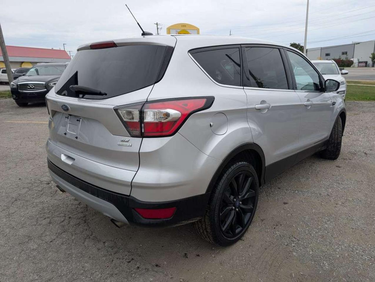 2017 Ford Escape SE   CAMERA   HTD SEATS Photo