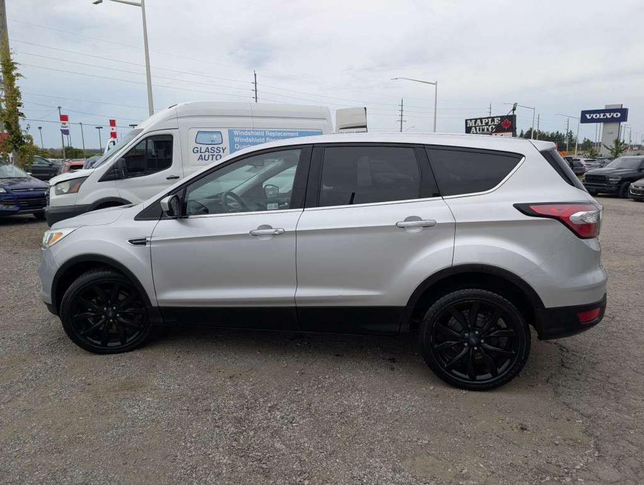2017 Ford Escape SE   CAMERA   HTD SEATS Photo