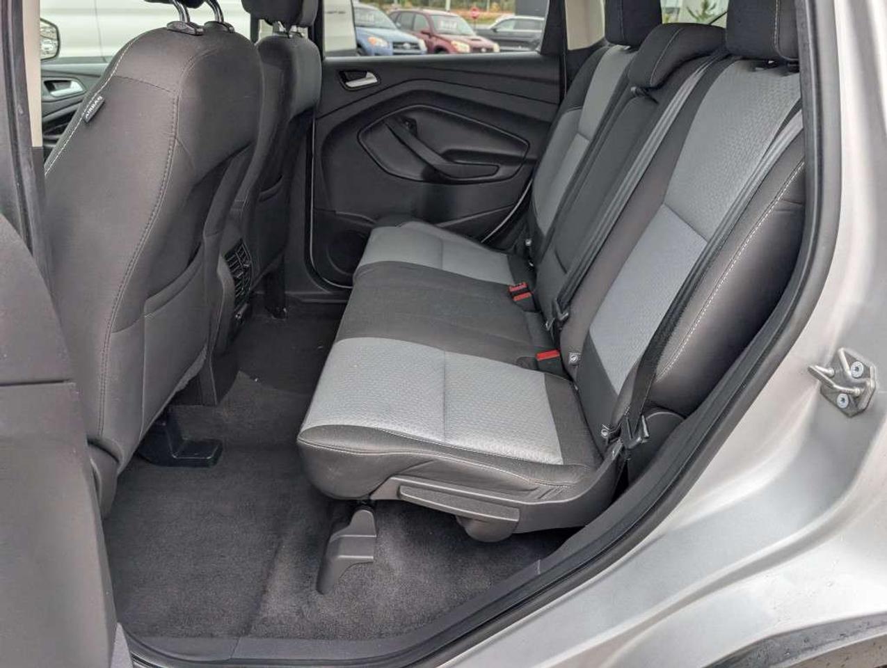 2017 Ford Escape SE   CAMERA   HTD SEATS Photo