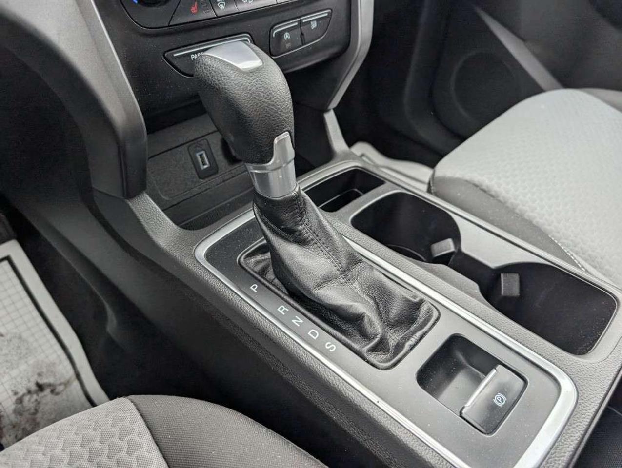2017 Ford Escape SE   CAMERA   HTD SEATS Photo