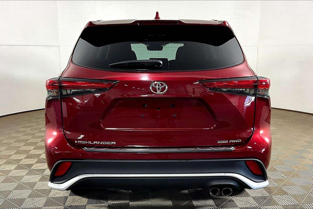 2021 Toyota Highlander XSE AWD Photo