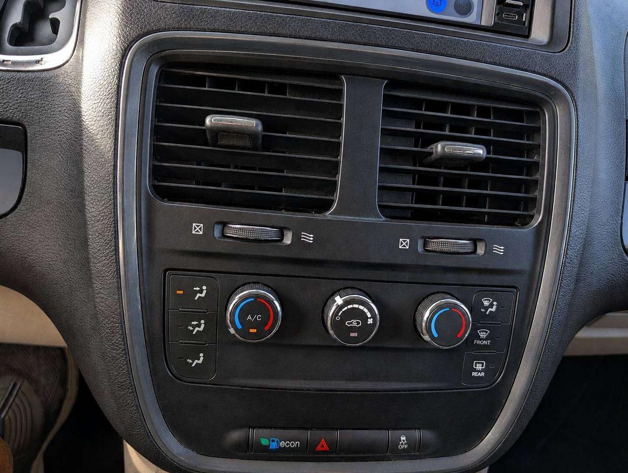 2018 Dodge Grand Caravan CANADA VALUE PACKAGE Photo
