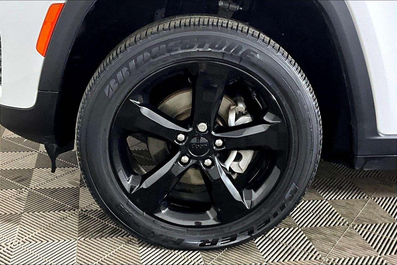 2023 Jeep Grand Cherokee ALTITUDE 4X4 Photo