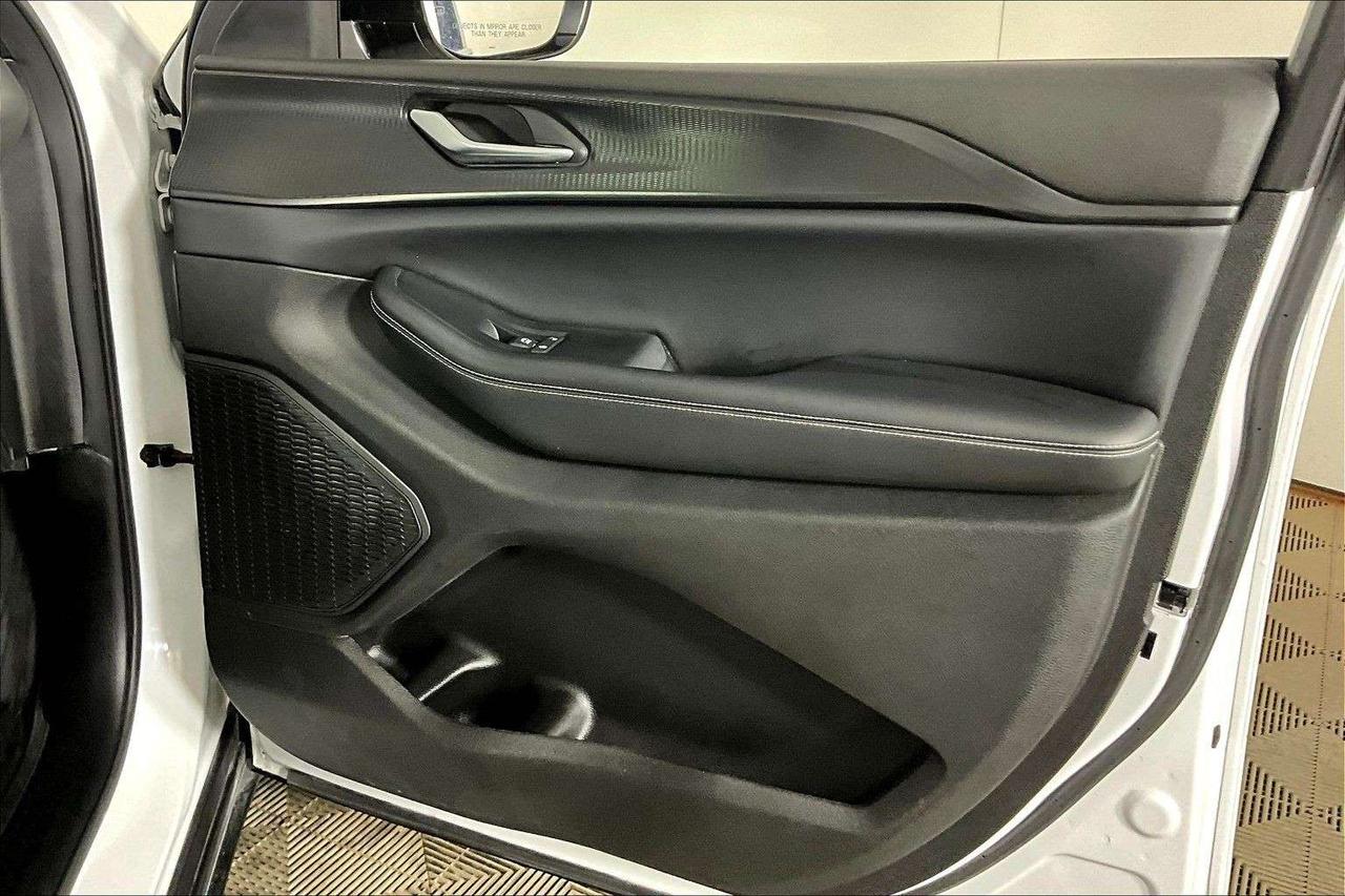 2023 Jeep Grand Cherokee ALTITUDE 4X4 Photo