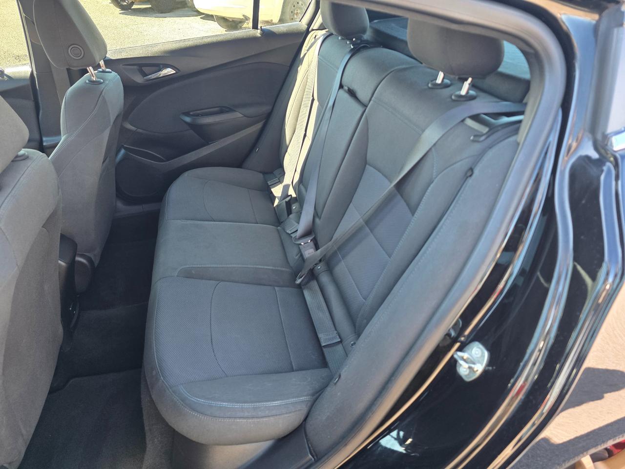 2018 Chevrolet Cruze LT Auto 4dr Hatchback Photo