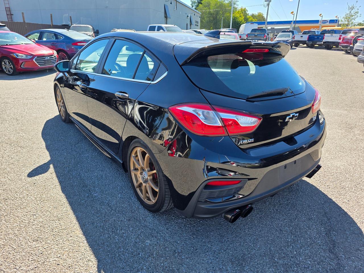 2018 Chevrolet Cruze LT Auto 4dr Hatchback Photo