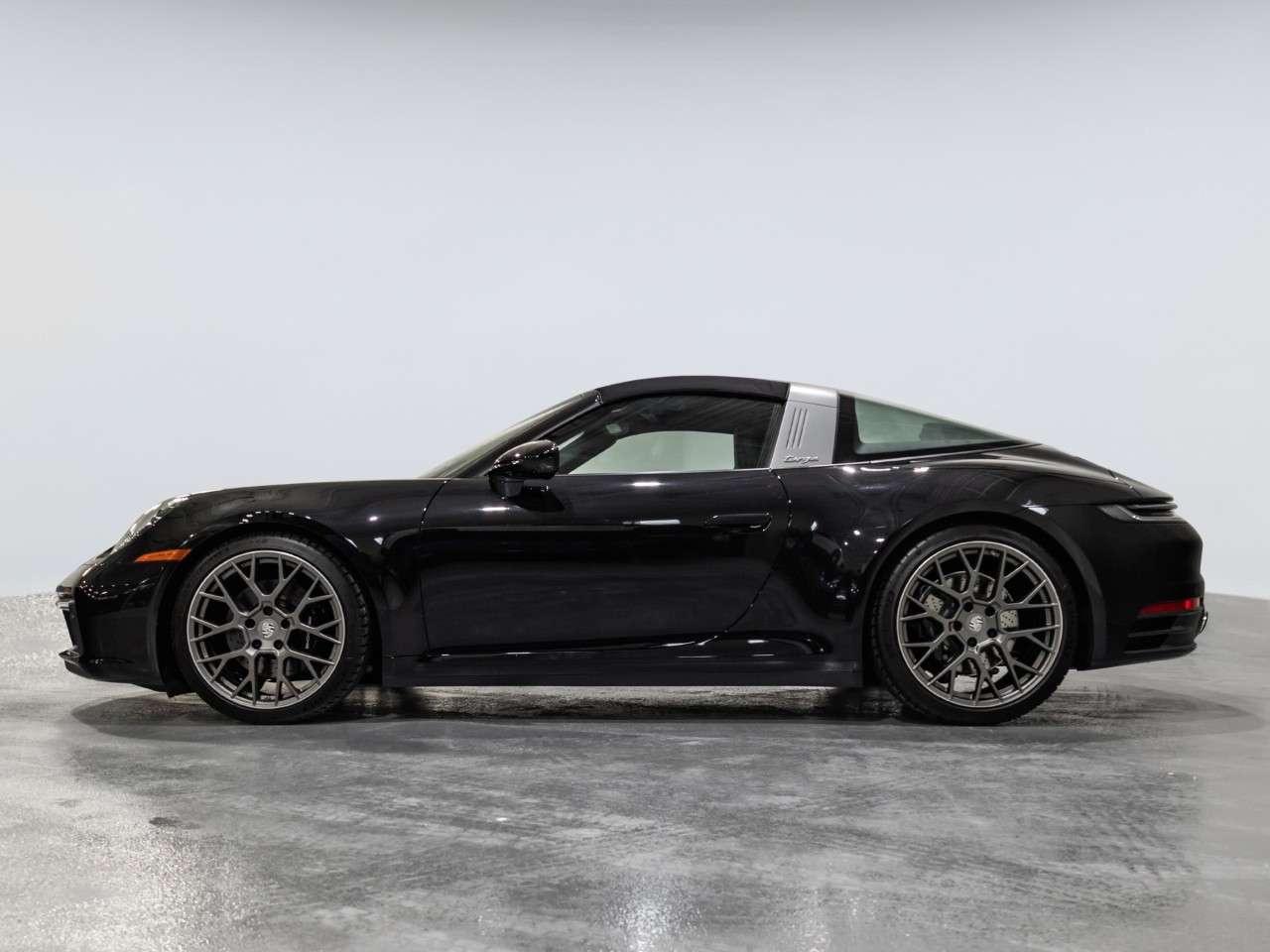 2024 Porsche 911 Targa 4S Photo