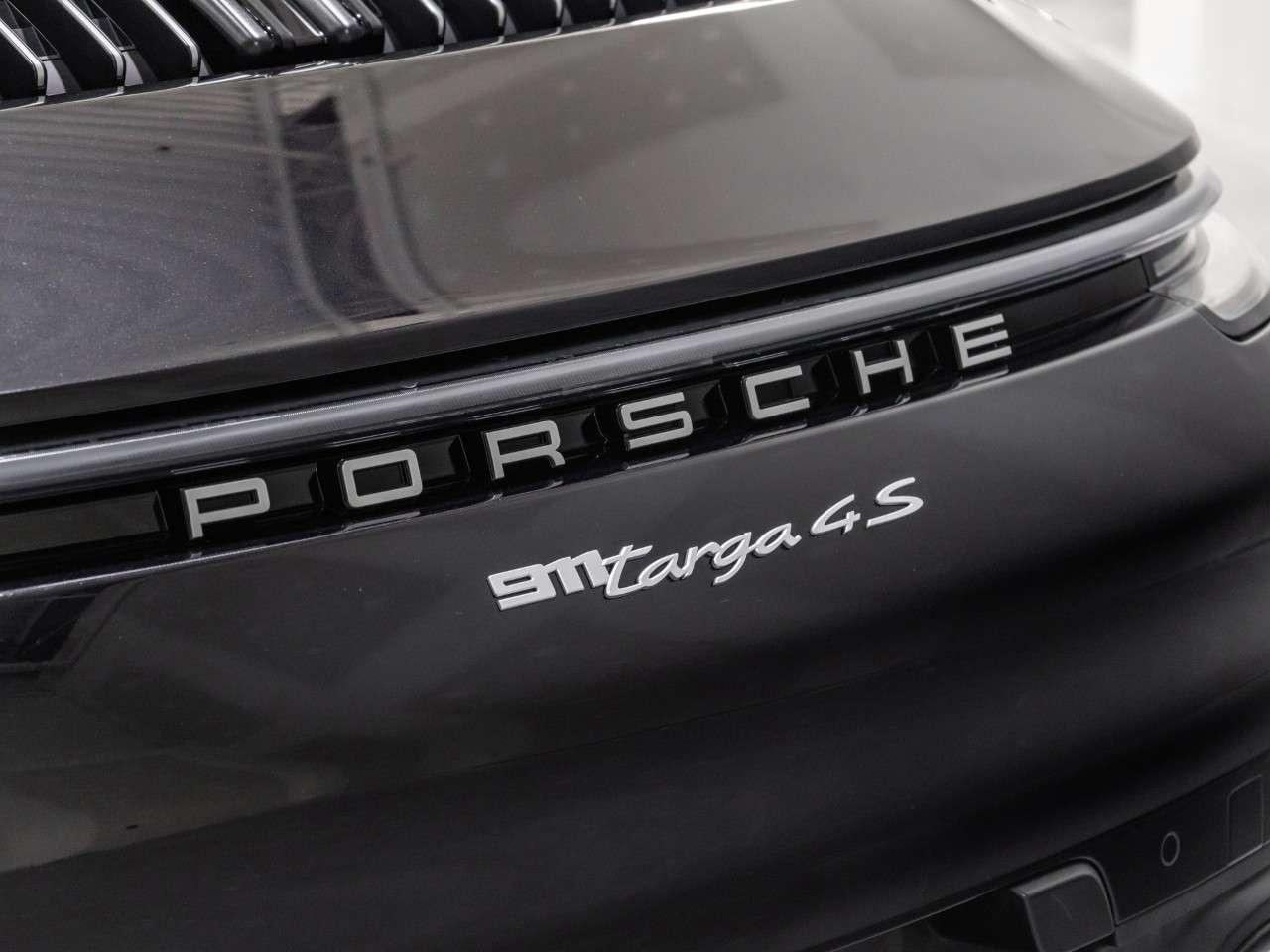 2024 Porsche 911 Targa 4S Photo