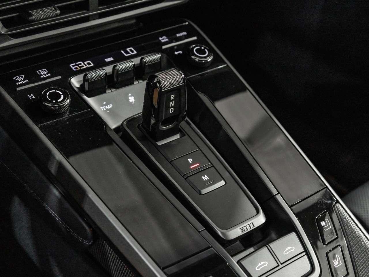2024 Porsche 911 Targa 4S Photo
