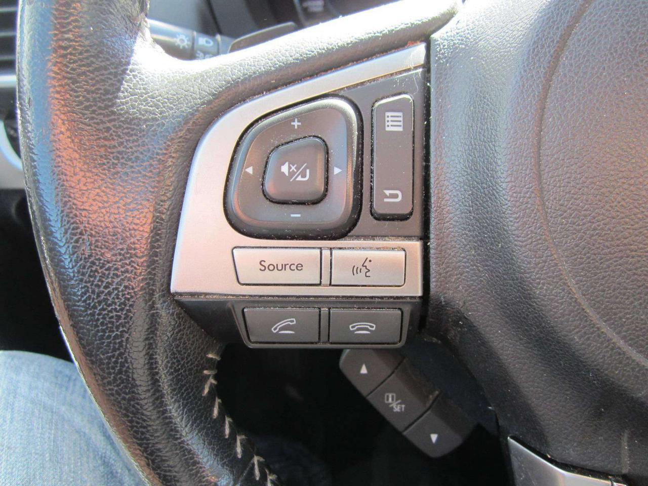 2017 Subaru Forester Limited NO ACCIDENTS! I PRICE ONLY! NO SAFETY FEES Photo