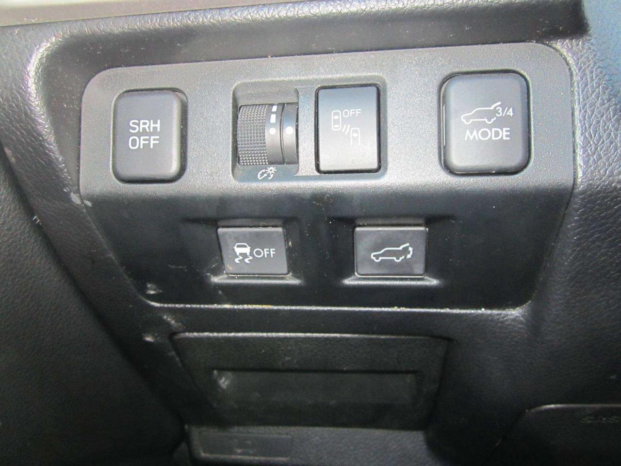 2017 Subaru Forester Limited NO ACCIDENTS! I PRICE ONLY! NO SAFETY FEES Photo