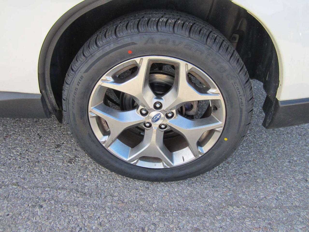 2017 Subaru Forester Limited NO ACCIDENTS! I PRICE ONLY! NO SAFETY FEES Photo