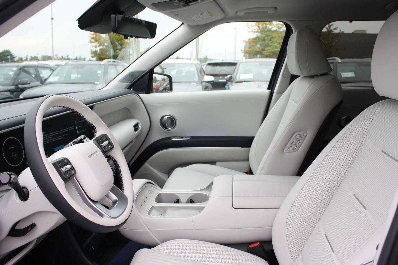 2026 Hyundai PALISADE Ultimate Calligraphy 7 Passenger Photo