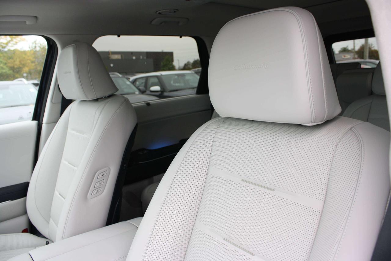 2026 Hyundai PALISADE Ultimate Calligraphy 7 Passenger Photo