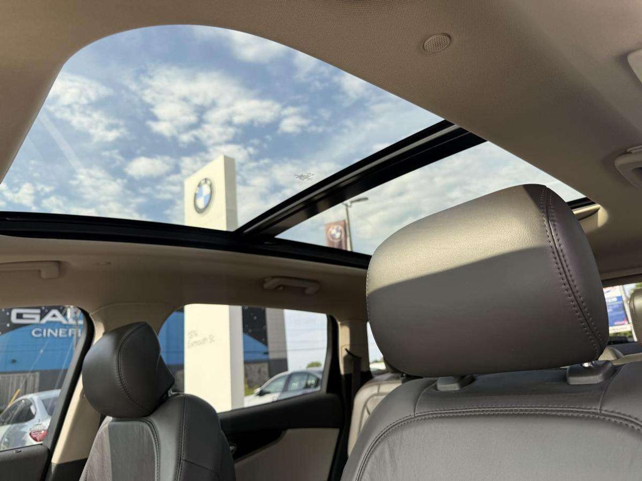 2020 Lincoln Nautilus RESERVE   HEATED AND VENTILATED SEATS   360 CAMERA   SUNROOF Photo