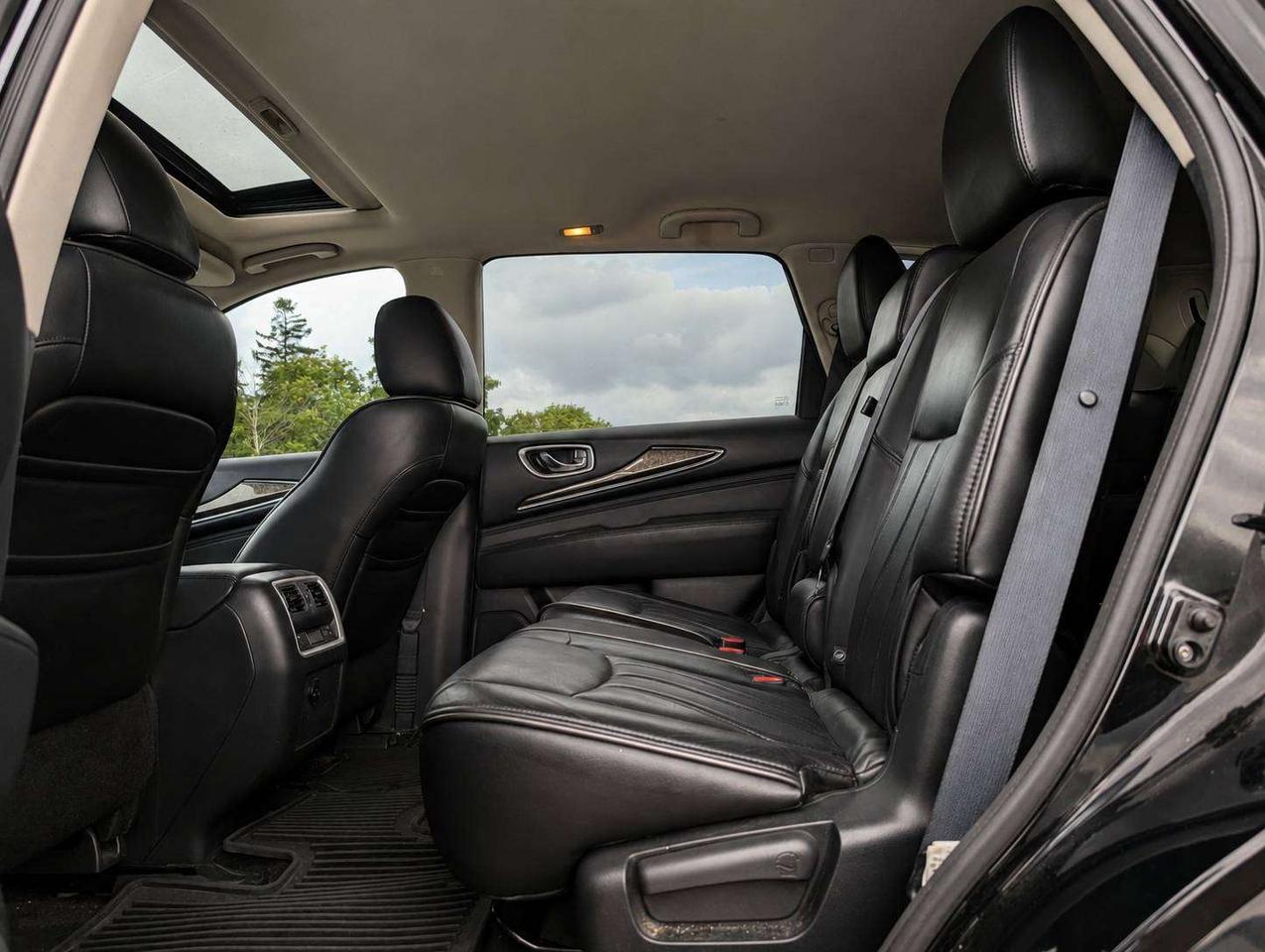 2015 Infiniti QX60 AWD (Certified, 1-Year Free Warranty) Photo