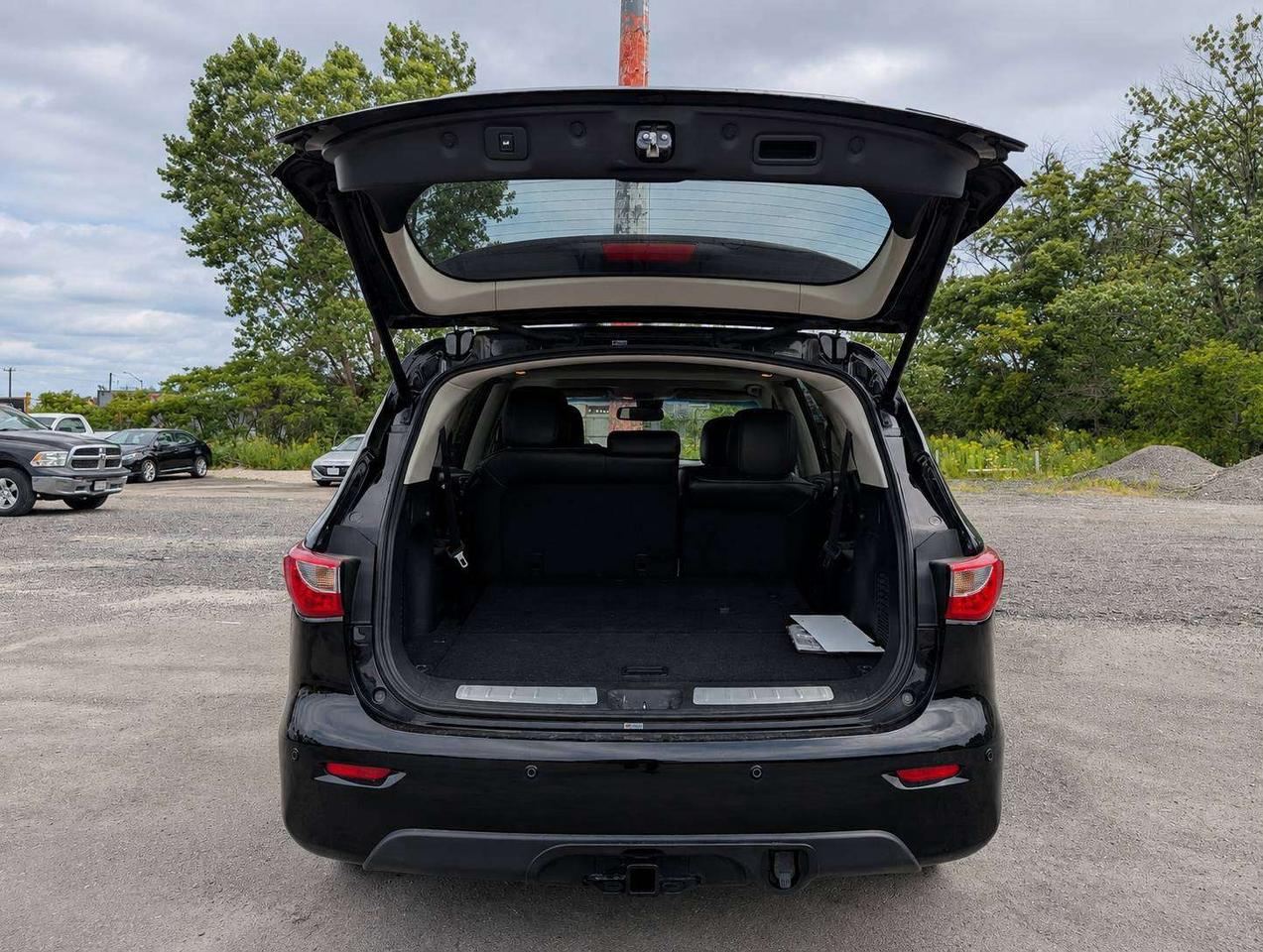 2015 Infiniti QX60 AWD (Certified, 1-Year Free Warranty) Photo