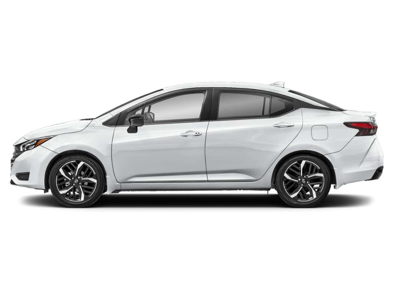 2024 Nissan Versa SR Photo