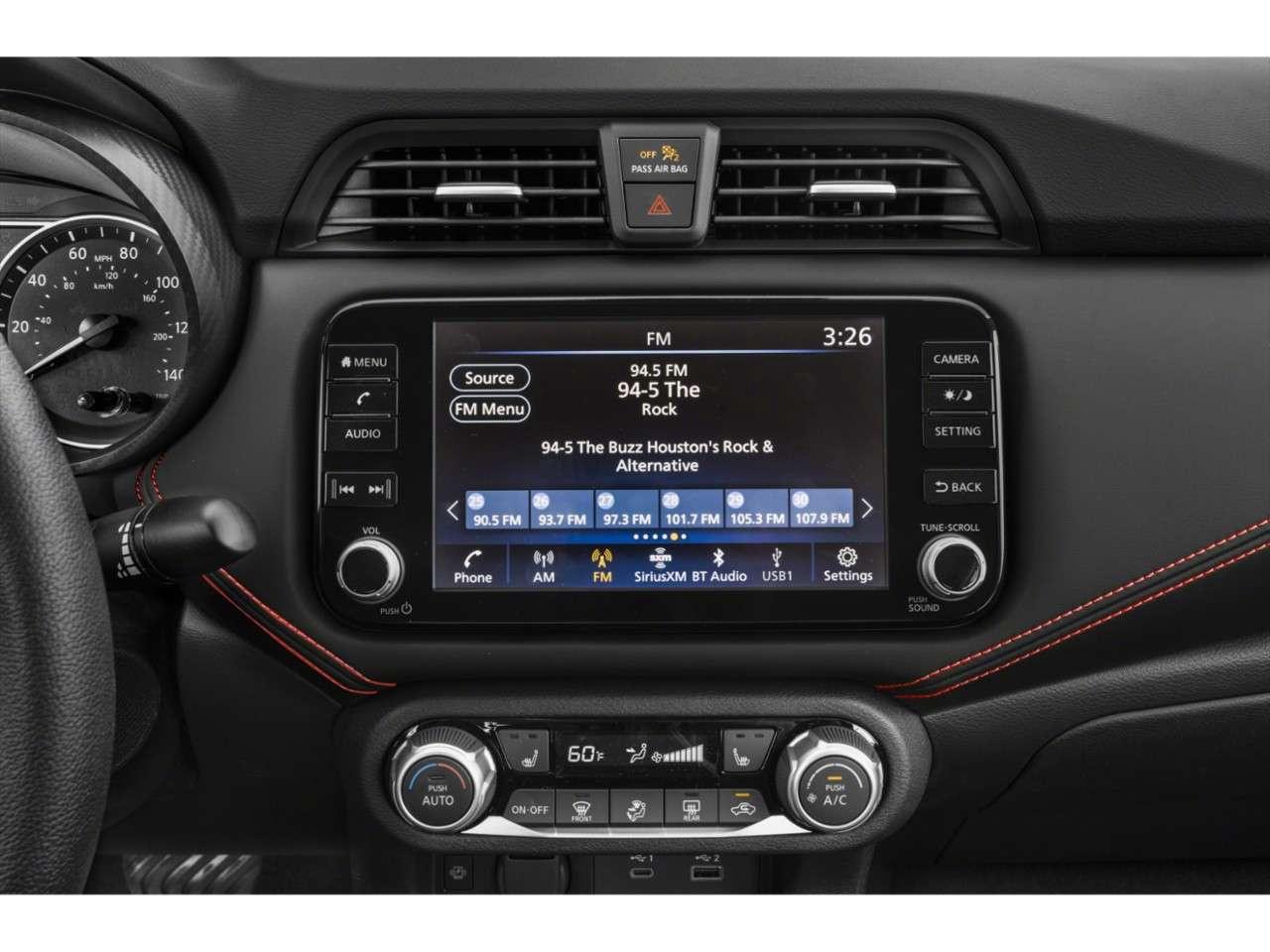 2024 Nissan Versa SR Photo