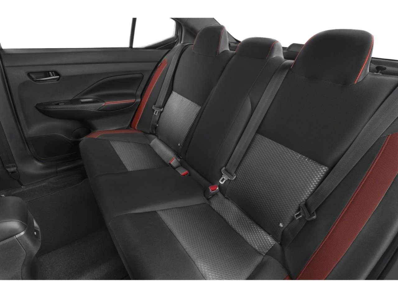2024 Nissan Versa SR Photo