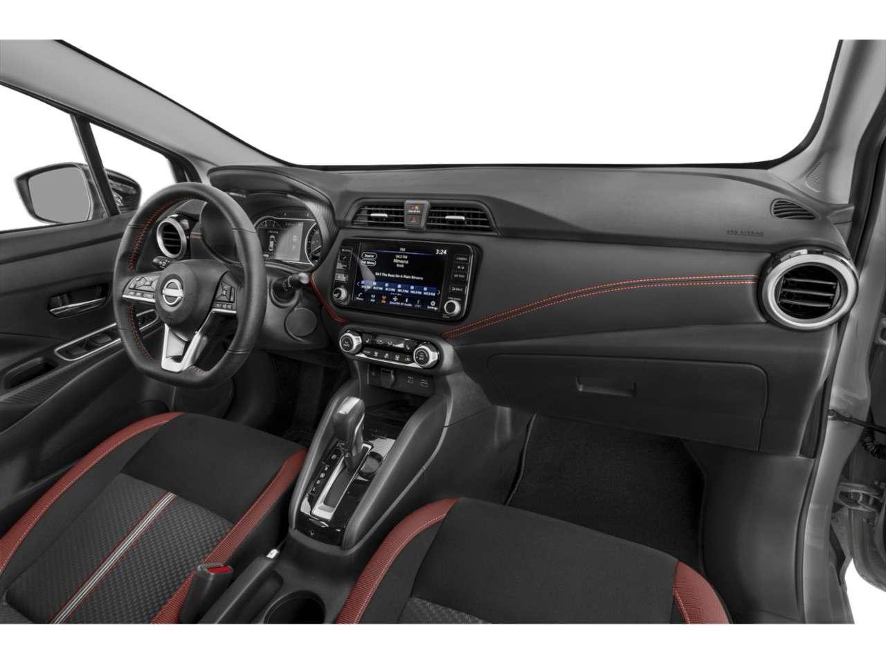 2024 Nissan Versa SR Photo