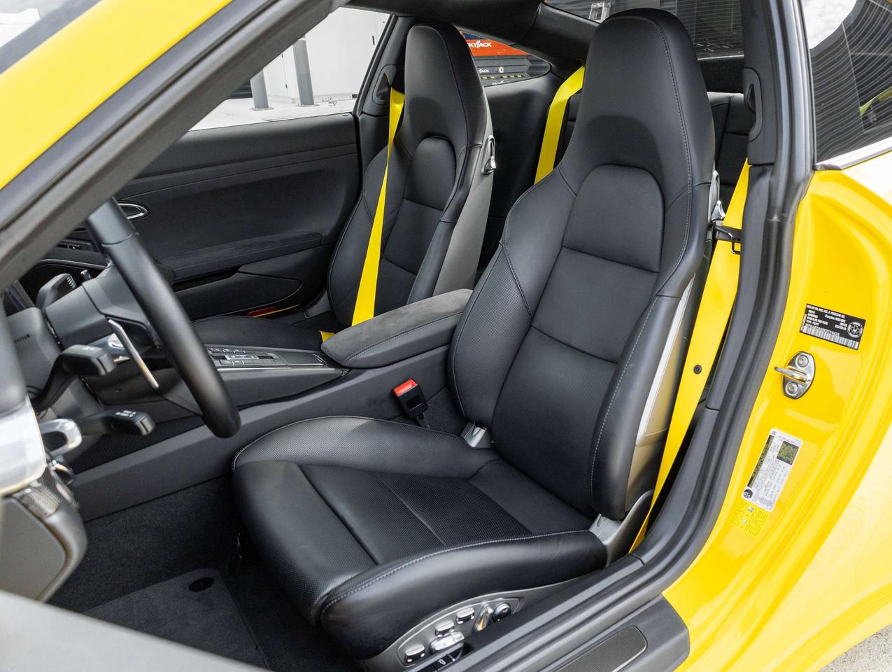 2019 Porsche 911 CERTIFED   Includes 2Yr Porsche Extended Warranty Photo