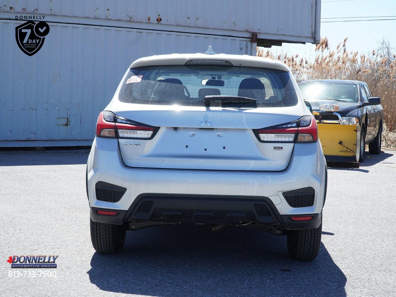 2027 Mitsubishi RVR ES AWC Photo