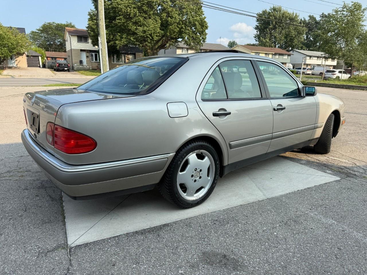 1997 Mercedes-Benz E-Class  Photo