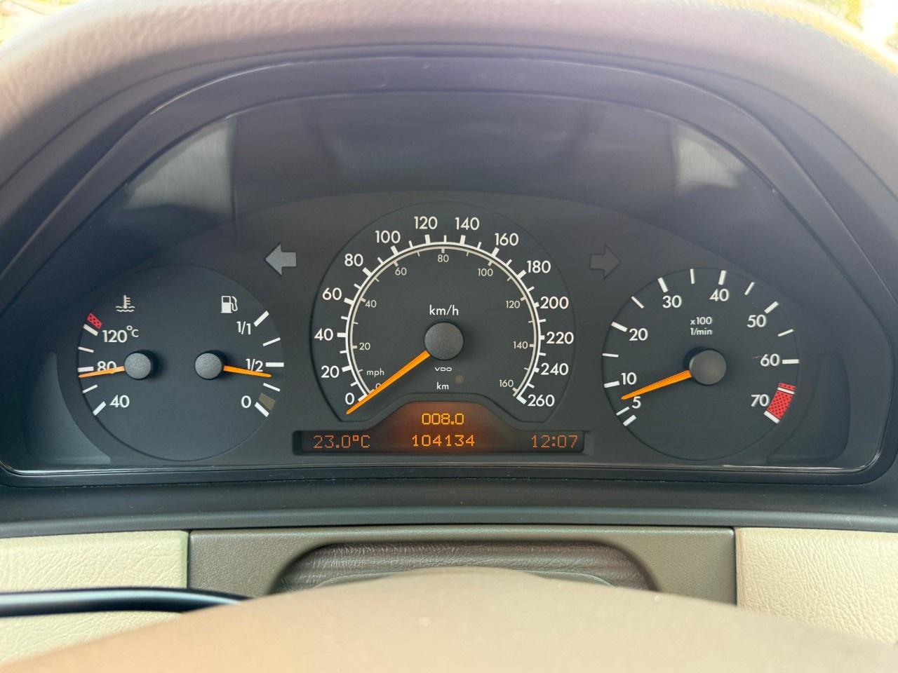1997 Mercedes-Benz E-Class  Photo