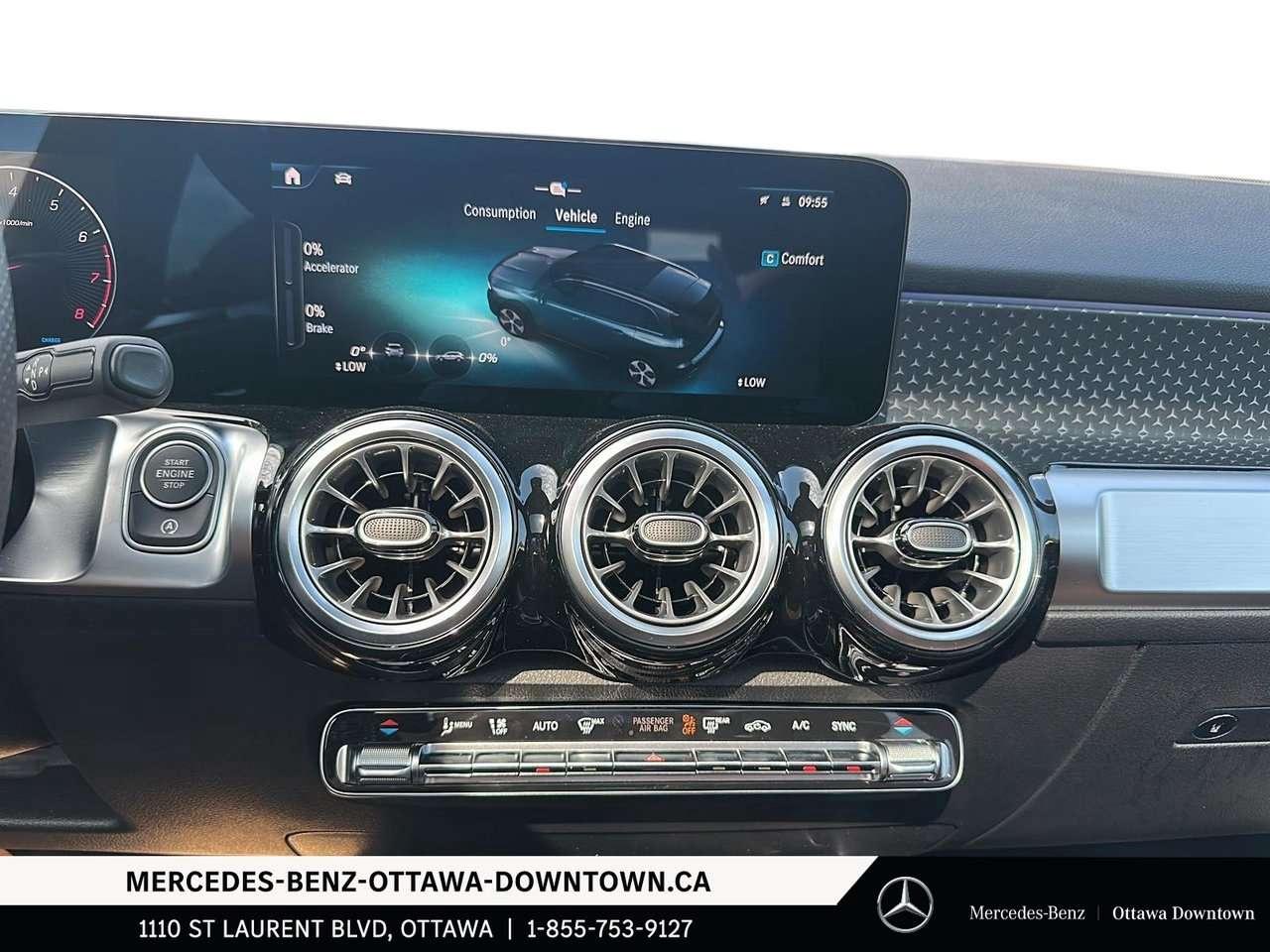 2026 Mercedes-Benz GLB 4MATIC SUV Photo