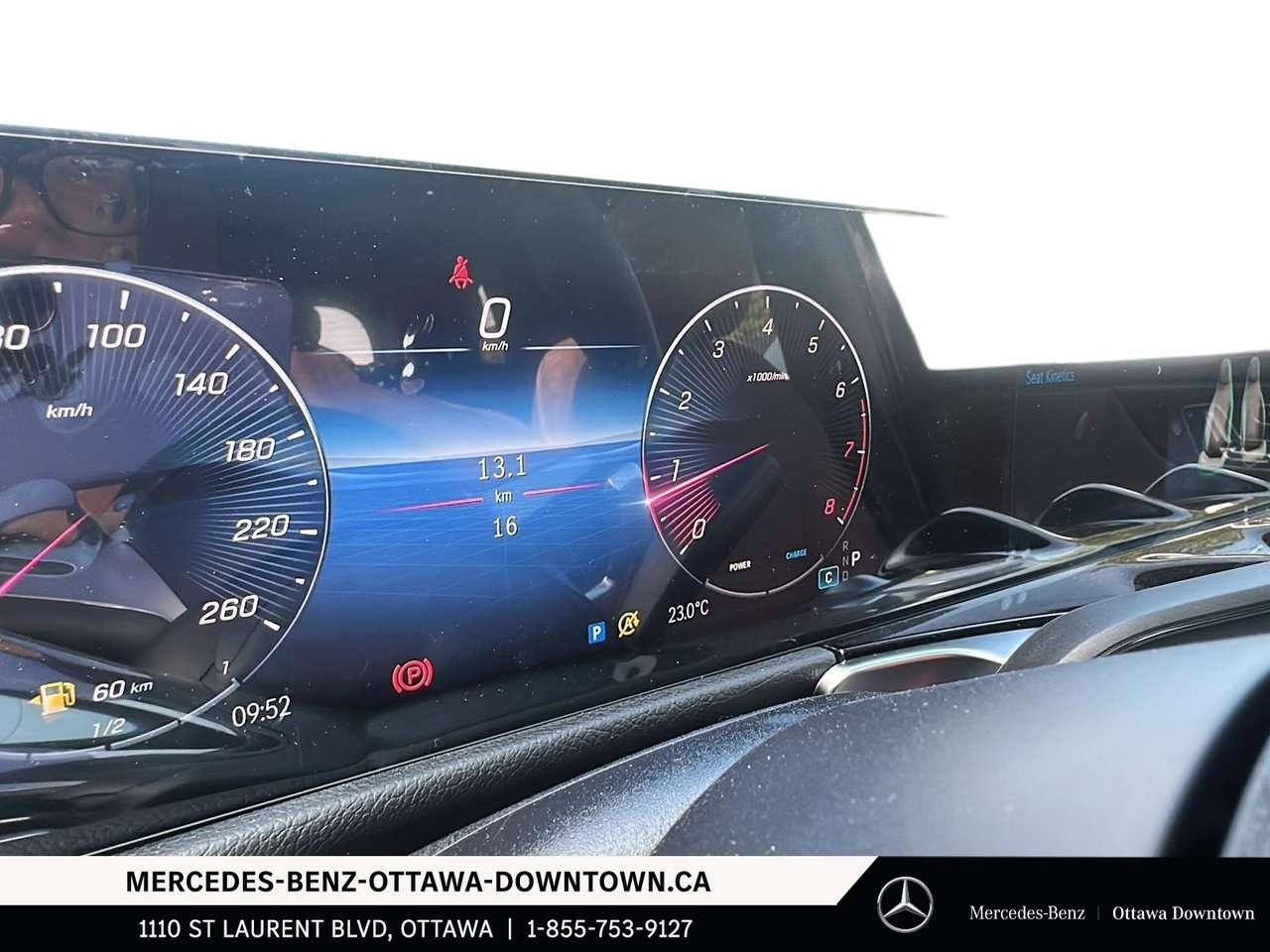 2026 Mercedes-Benz GLB 4MATIC SUV Photo