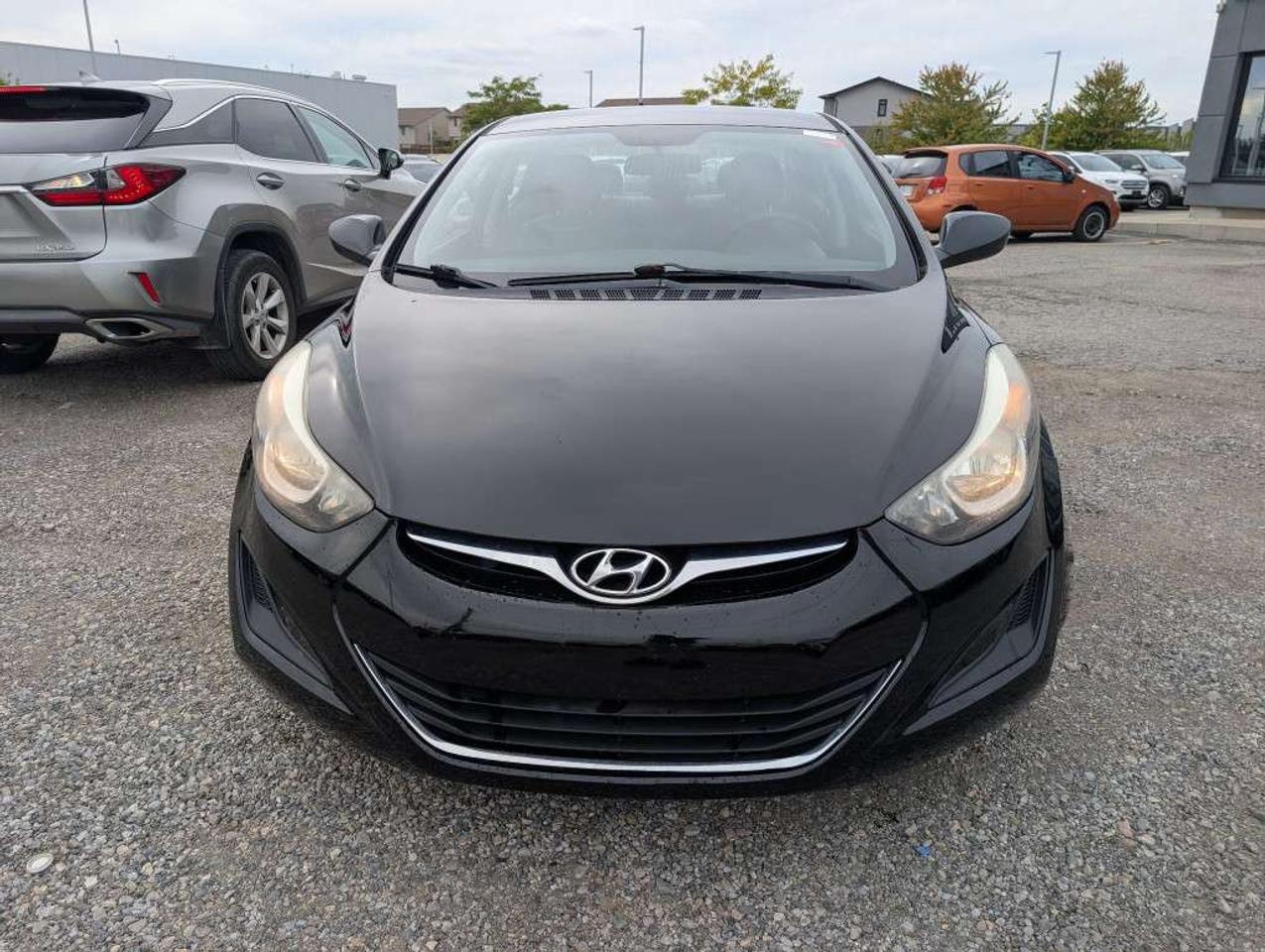 2016 Hyundai Elantra L Photo2