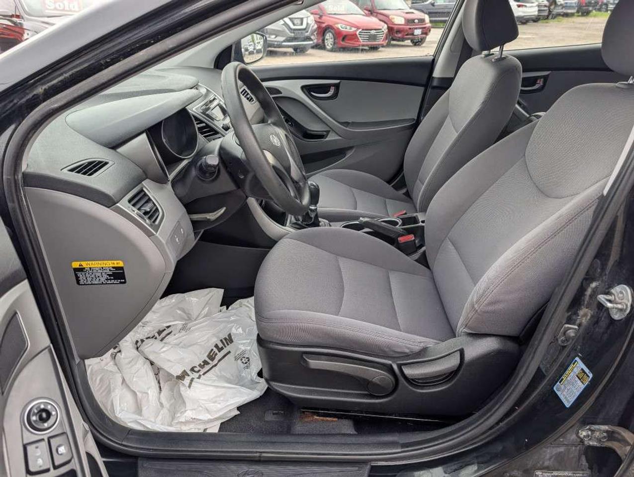 2016 Hyundai Elantra L Photo