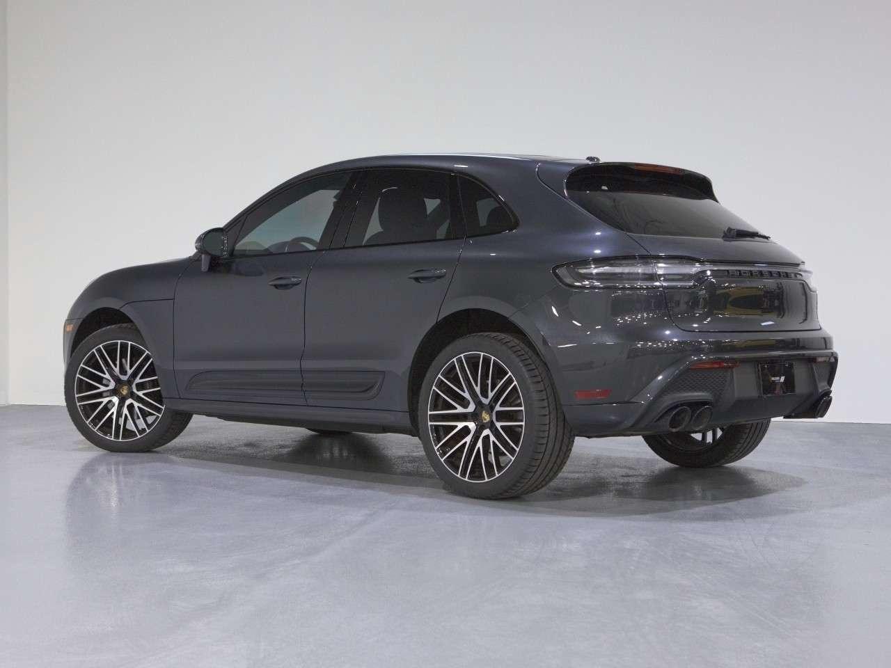 2024 Porsche Macan S AWD Photo