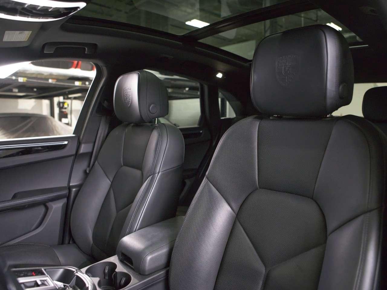 2024 Porsche Macan S AWD Photo
