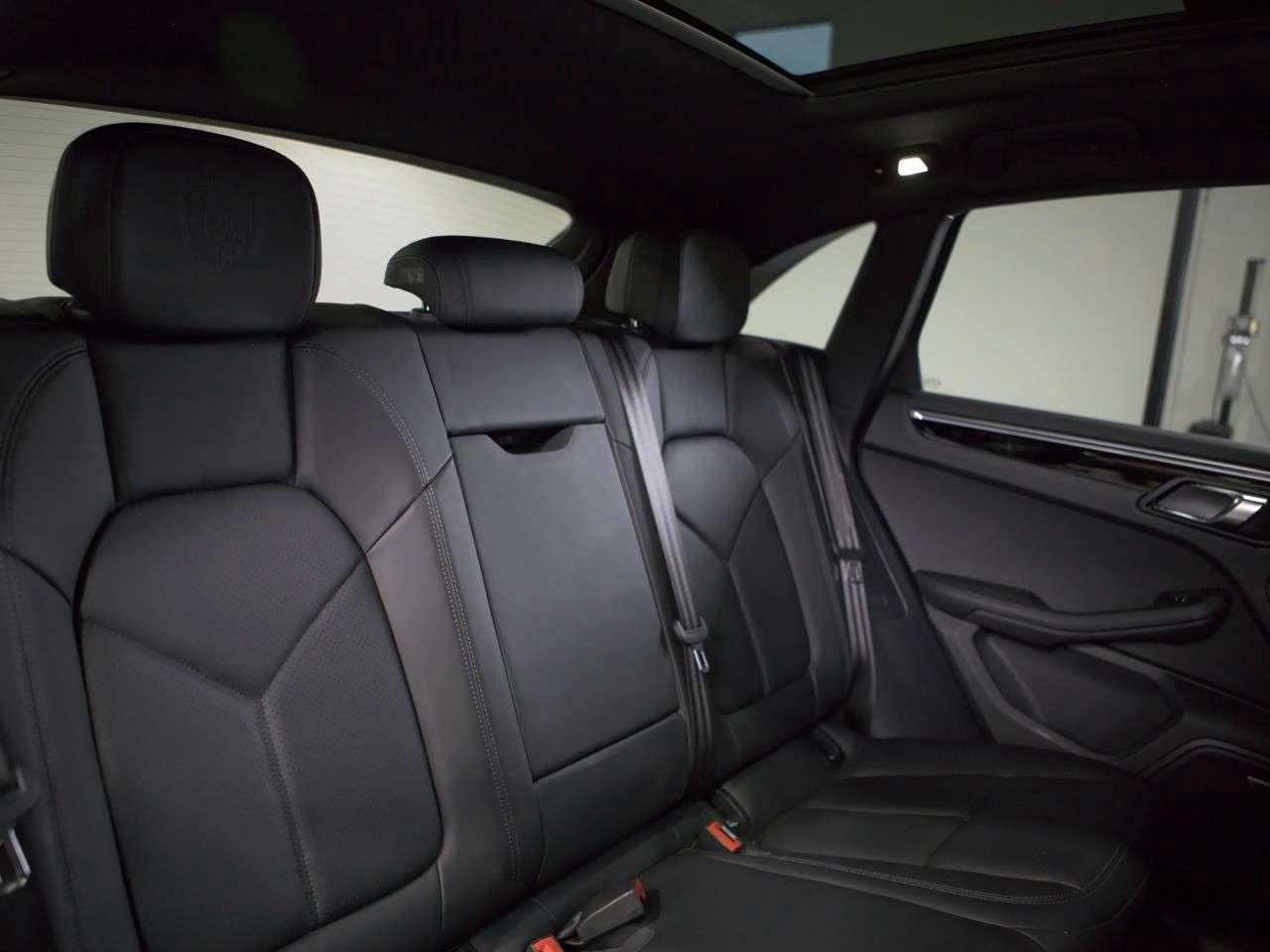 2024 Porsche Macan S AWD Photo