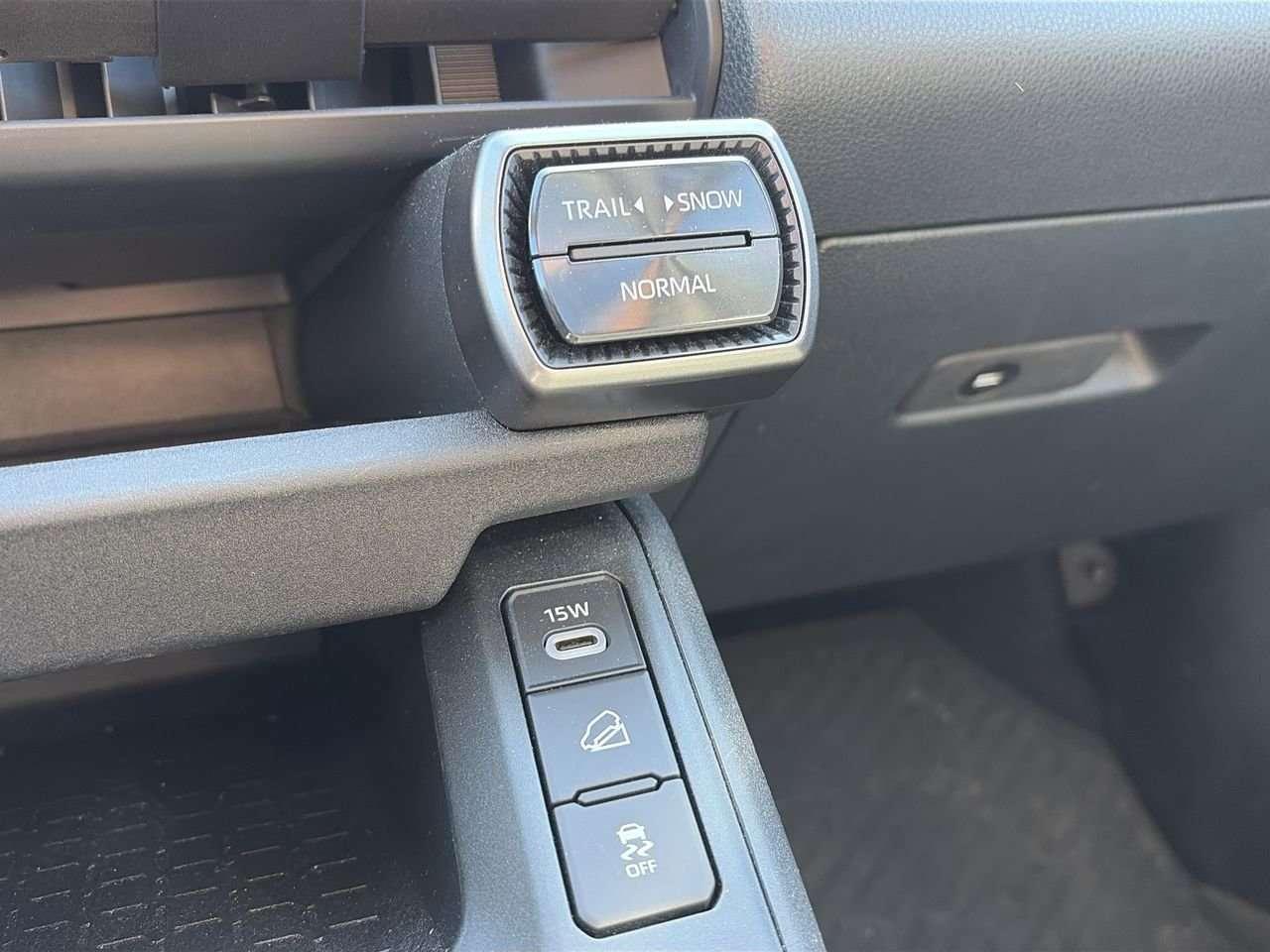 2026 Toyota RAV4 RAV4 LE AWD FINANCED PRICE ADVERTISED   WIRELESS CARPLAY/ANDROID AUTO   HEAT SEATS   BLINDSPOT MONITOR Photo