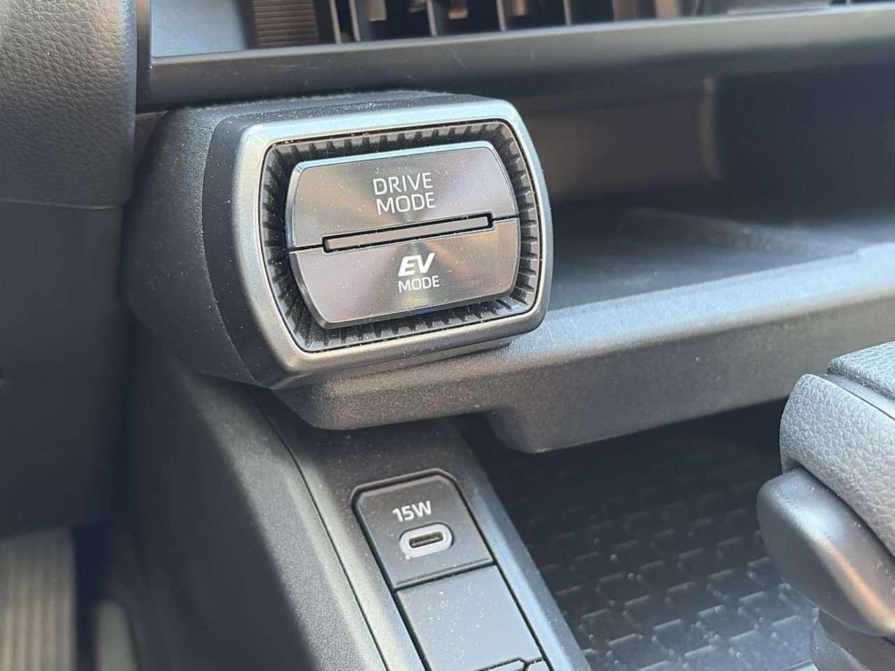 2026 Toyota RAV4 RAV4 LE AWD FINANCED PRICE ADVERTISED   WIRELESS CARPLAY/ANDROID AUTO   HEAT SEATS   BLINDSPOT MONITOR Photo