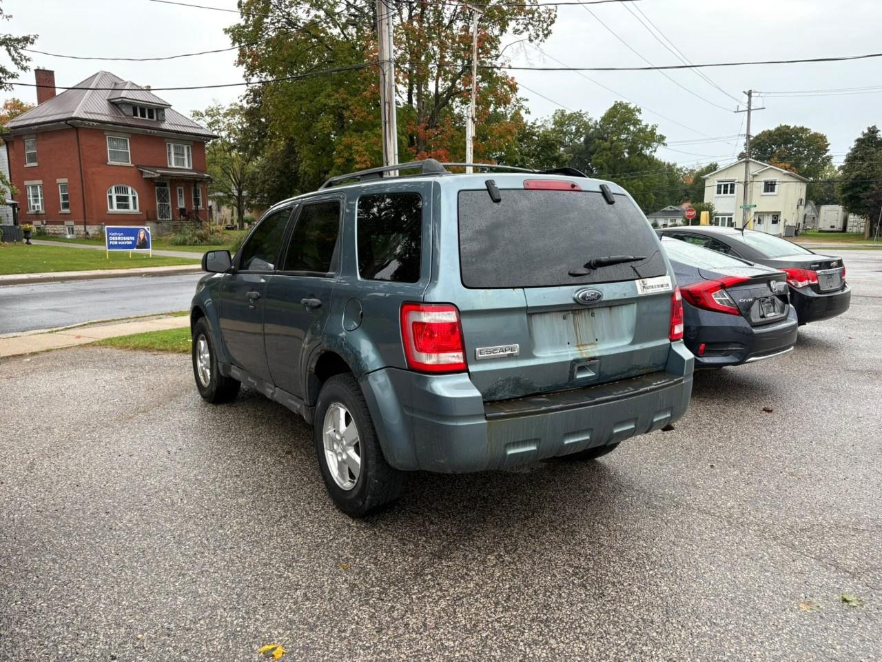 2012 Ford Escape FWD 4dr XLT Photo