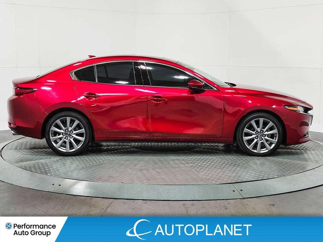 2025 Mazda 3 GT, Heads Up Display, Sunroof, Back Up Cam! Photo