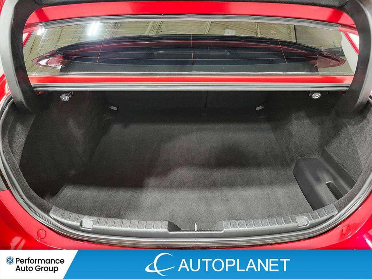 2025 Mazda 3 GT, Heads Up Display, Sunroof, Back Up Cam! Photo