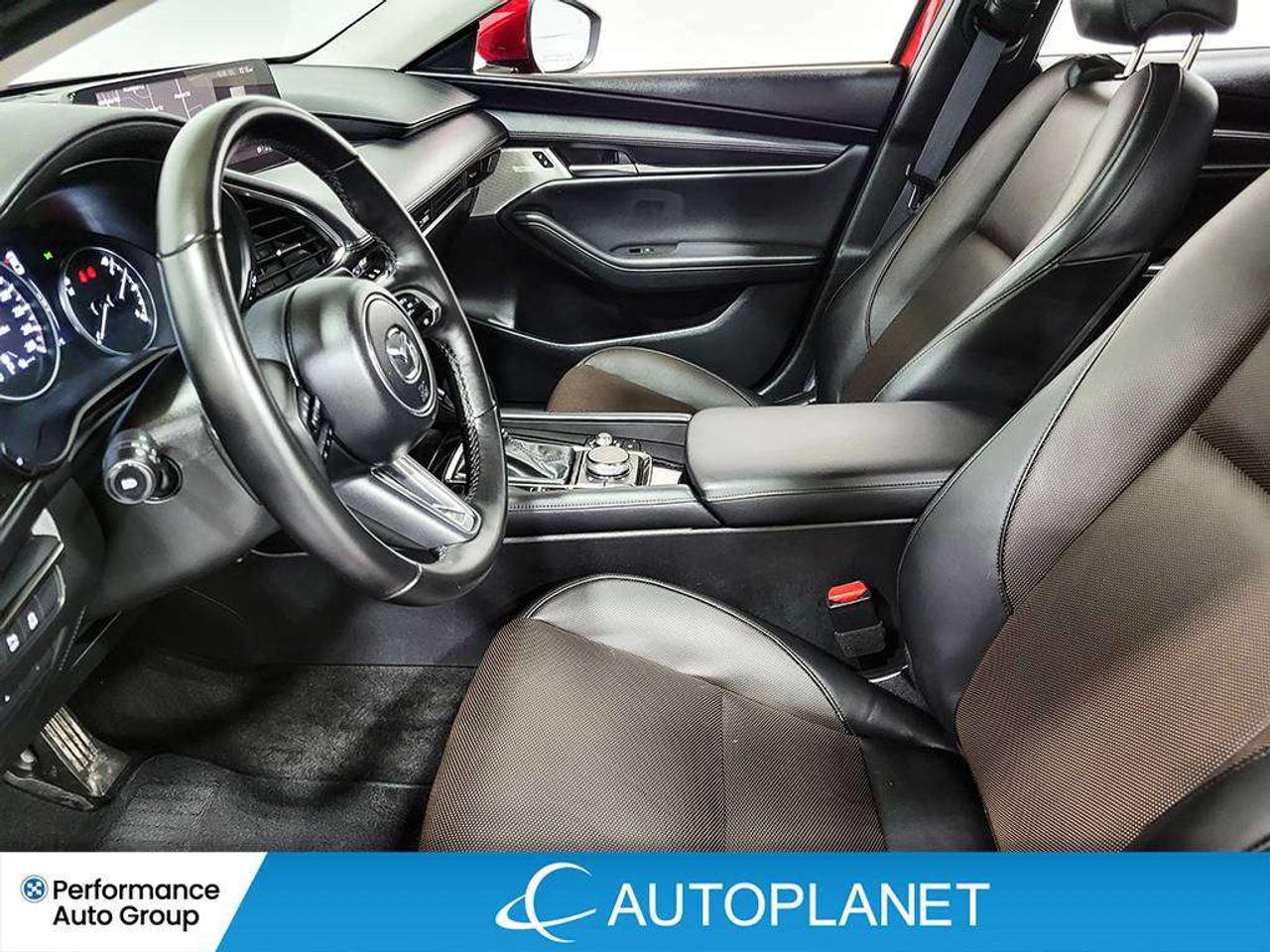 2025 Mazda 3 GT, Heads Up Display, Sunroof, Back Up Cam! Photo