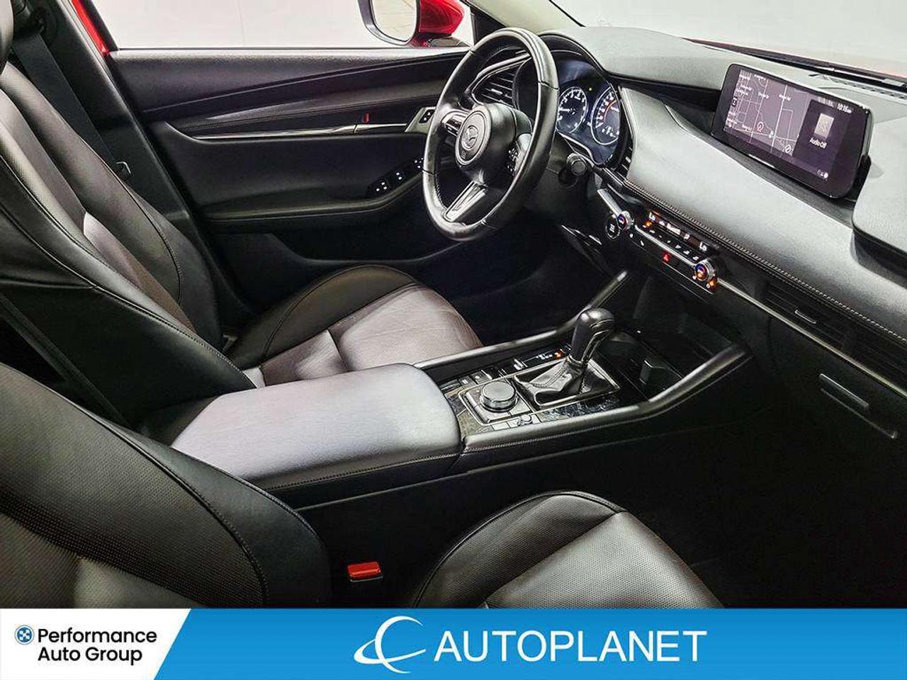 2025 Mazda 3 GT, Heads Up Display, Sunroof, Back Up Cam! Photo