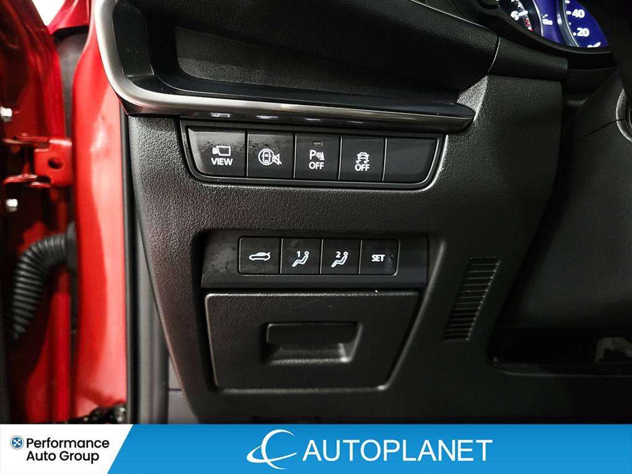 2025 Mazda 3 GT, Heads Up Display, Sunroof, Back Up Cam! Photo