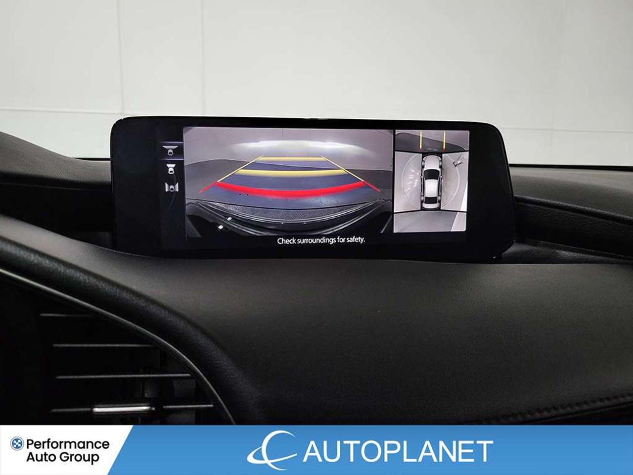 2025 Mazda 3 GT, Heads Up Display, Sunroof, Back Up Cam! Photo