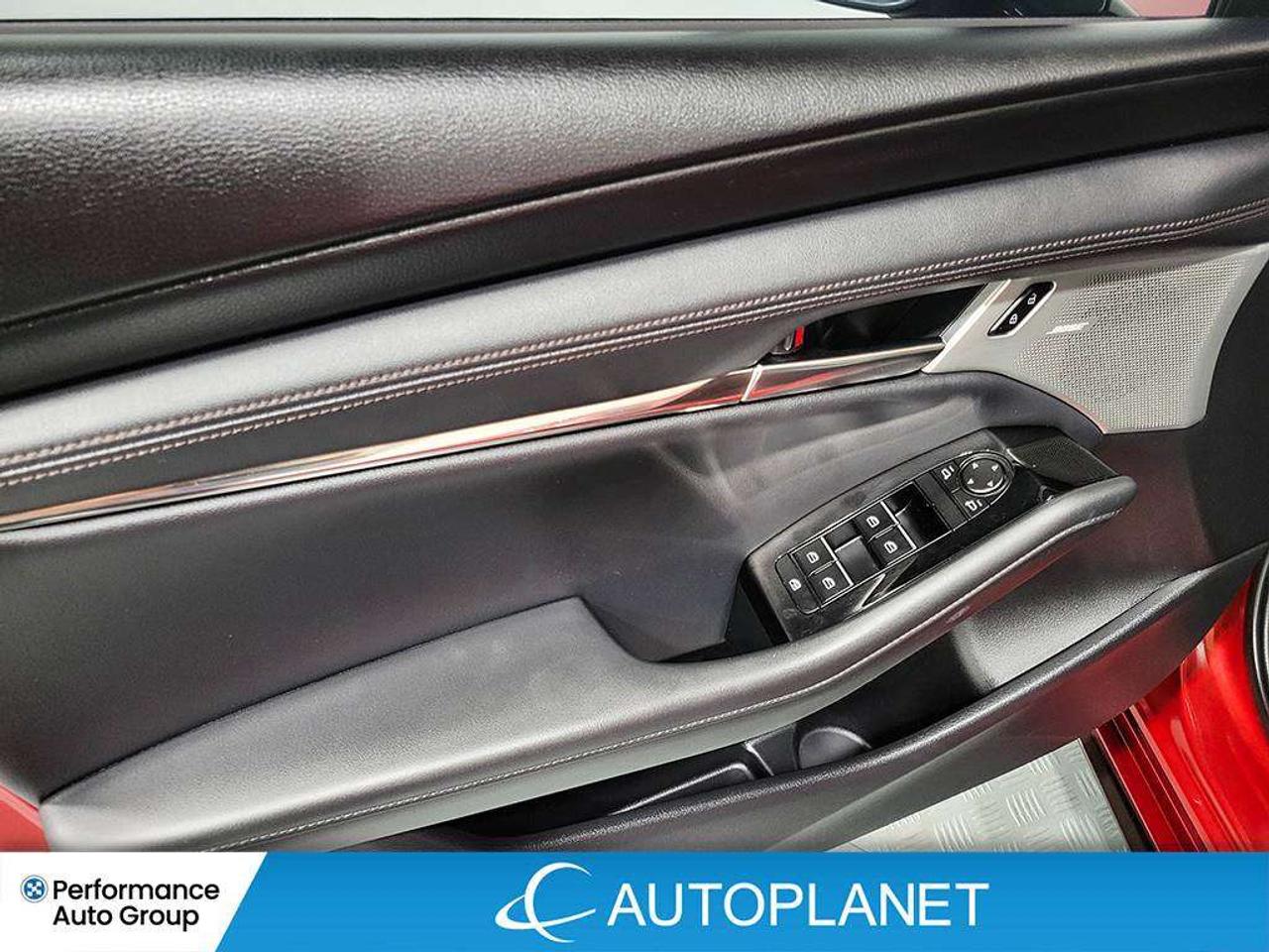2025 Mazda 3 GT, Heads Up Display, Sunroof, Back Up Cam! Photo
