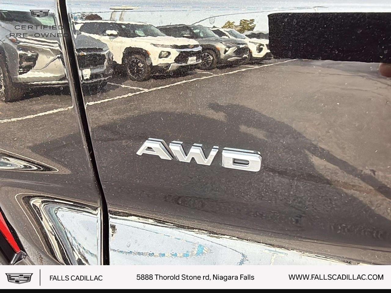 2024 Cadillac XT4 Sport SUNROOF,H.STEERING Photo